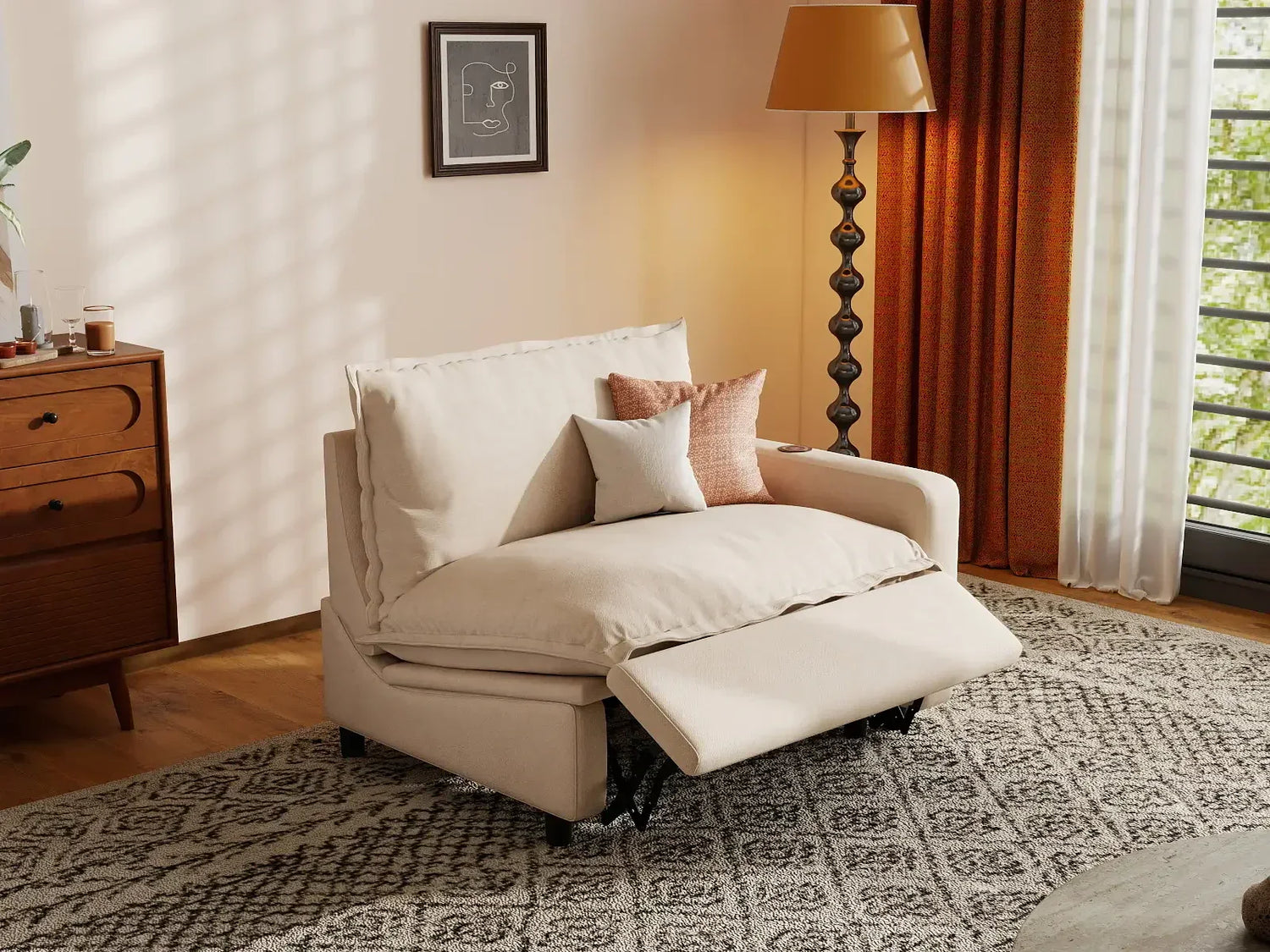 Best Small Recliners for Women: Size, Comfort and Support Guide