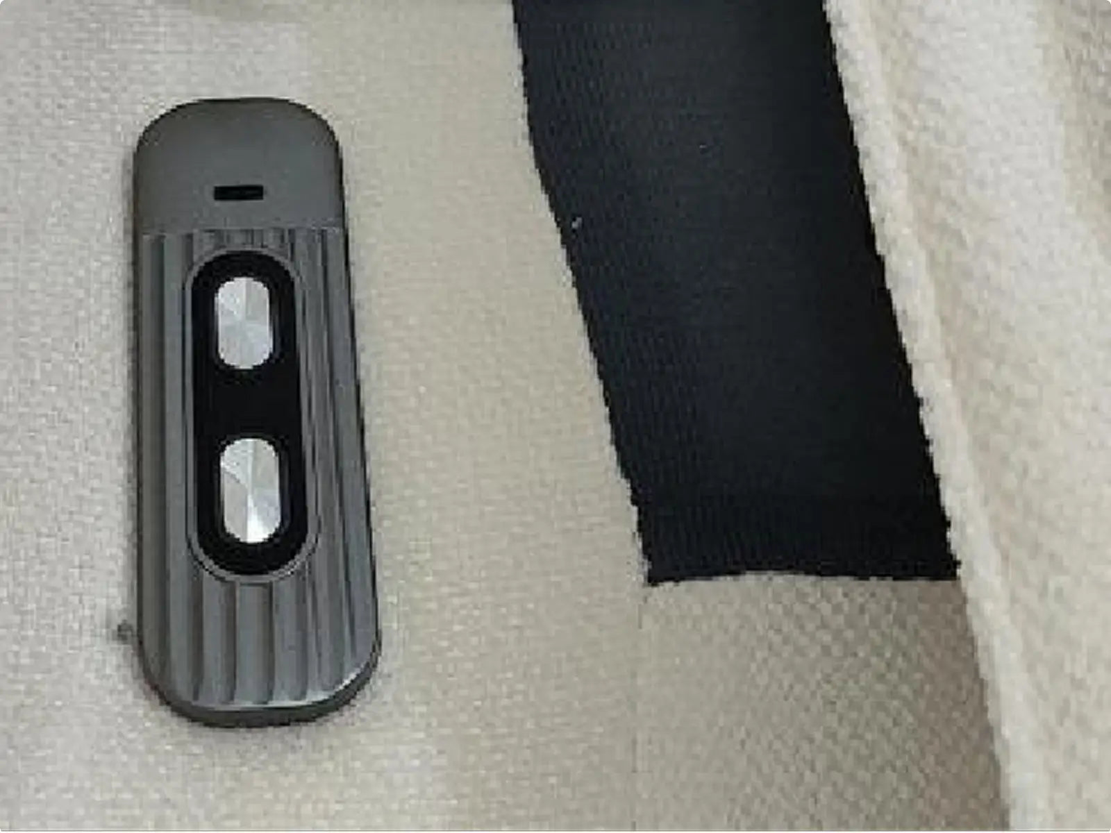 Supplementary: Recliner button functions for leg rest and backrest adjustment